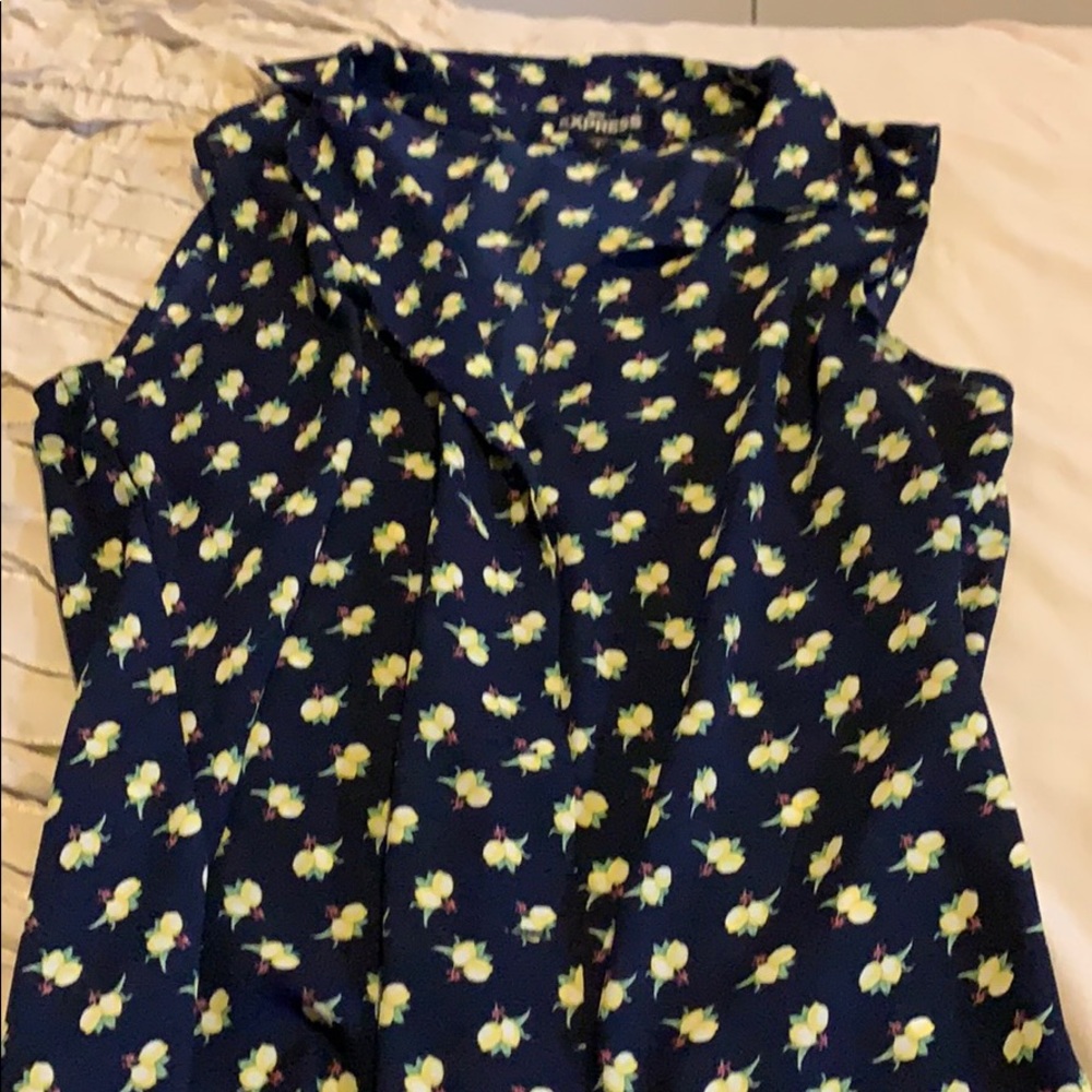 Lemon print Express sleeveless top